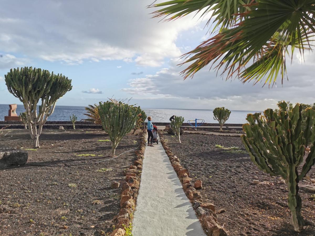 Calypso, Apartamento Completo Con Vistas Al Mar Y A La Piscina En Costa Teguise Dış mekan fotoğraf